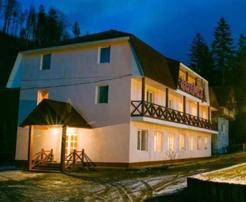 Hotel Natashka Huklyvyy 외부 사진